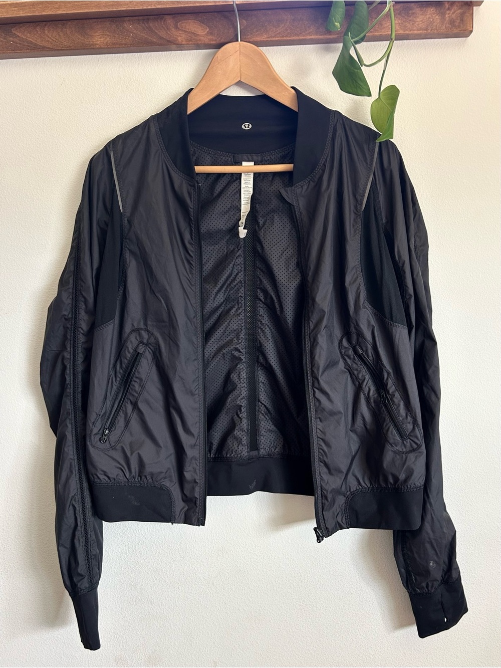 Lululemon Women’s Run Two To Make It True Reversible Jacket